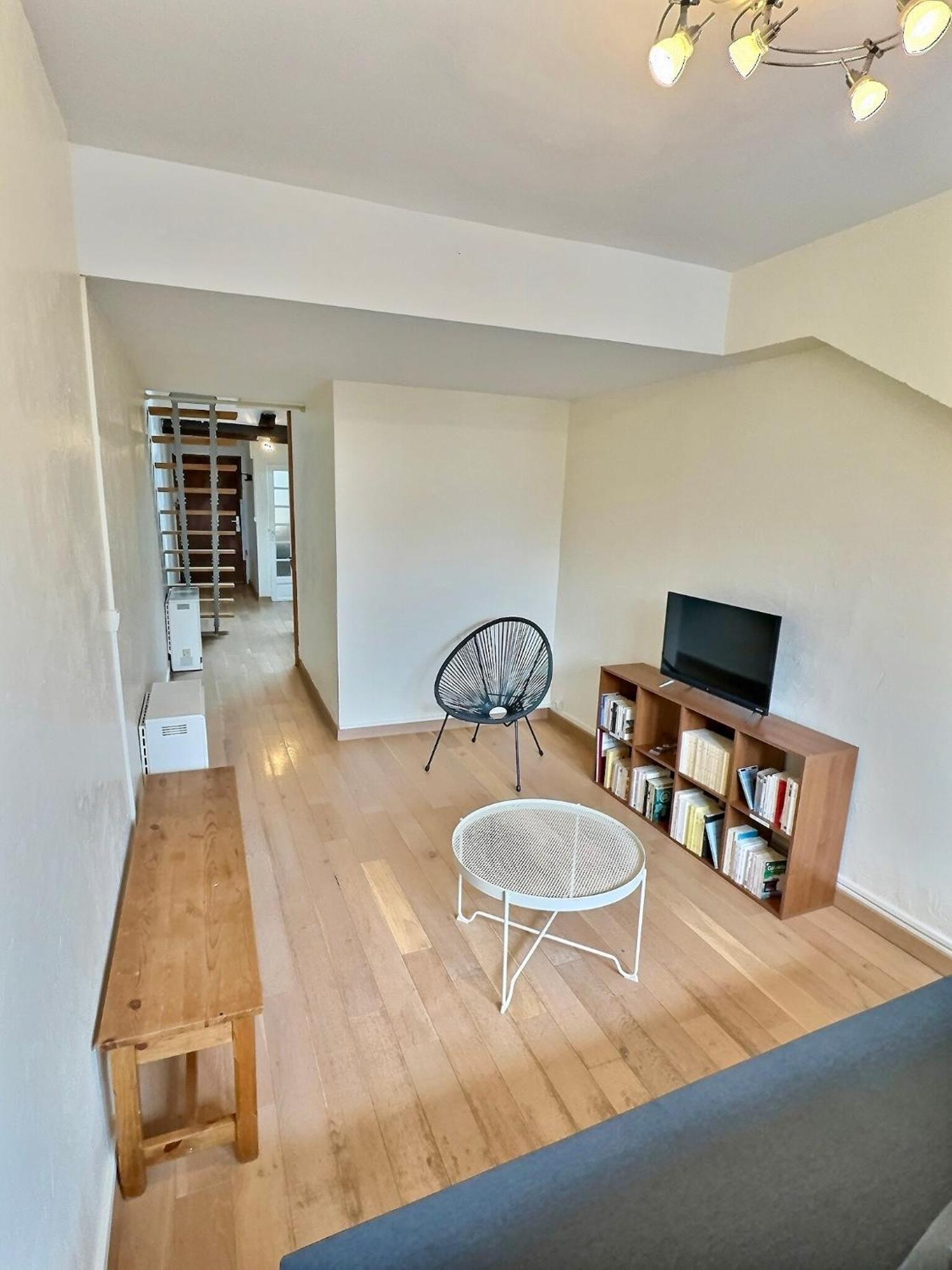Wonderhost, Spacieux Et Atypique En Coeur De Ville Pau Exterior foto